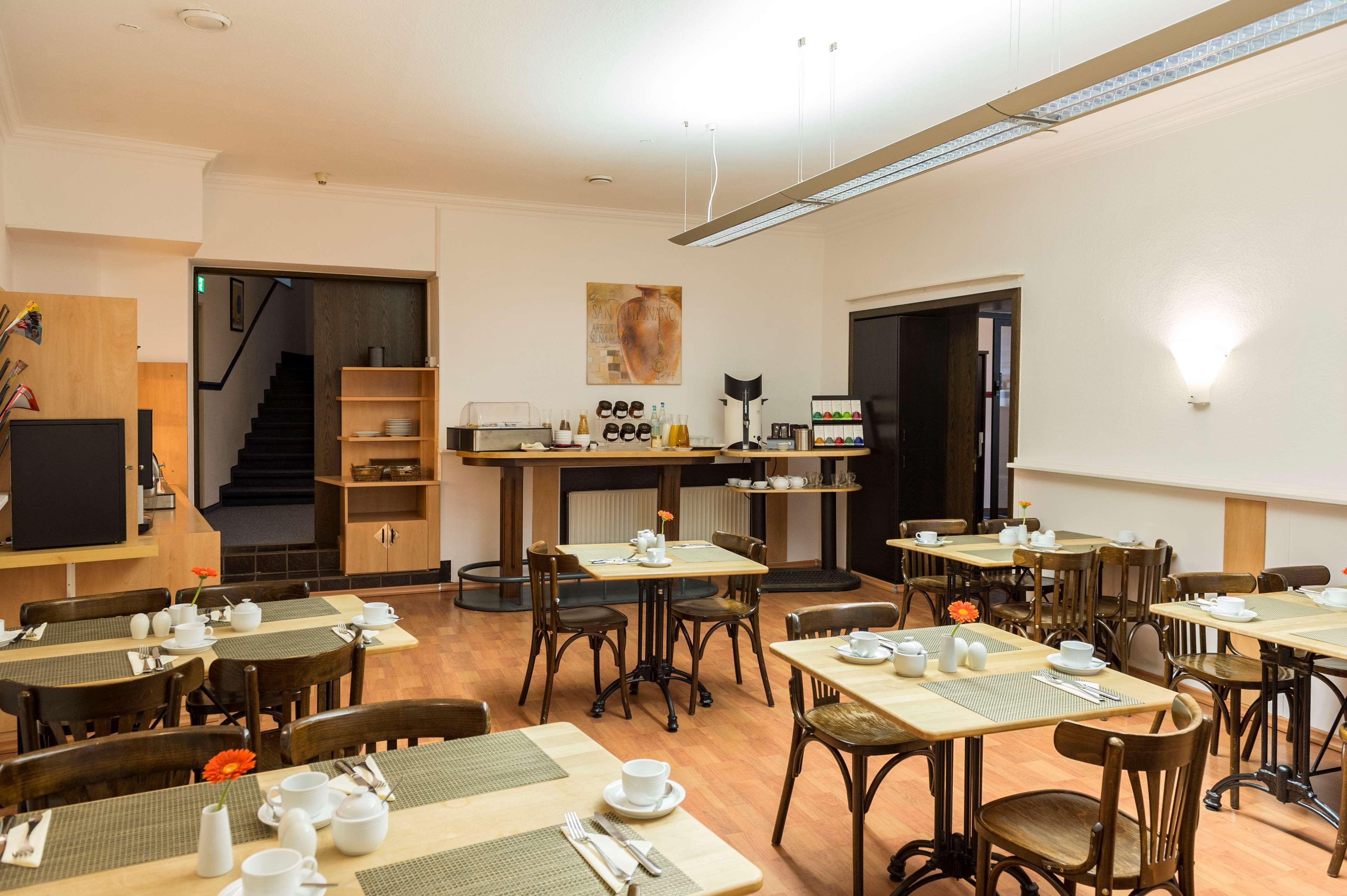 Western Rembrandt 3*